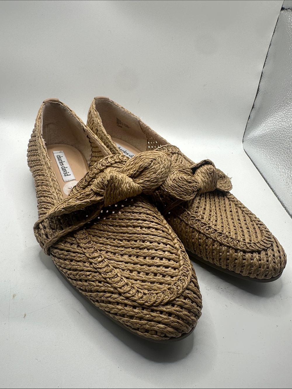 Charles David Woven Braided Knot Loafers in Tan size 10